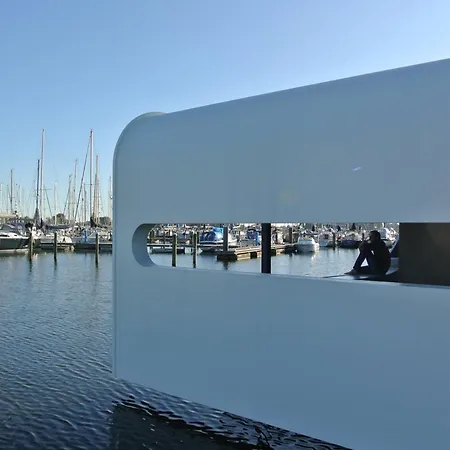 Botel Wohnboot 'tinyfloat' In Ijsselmeer *
